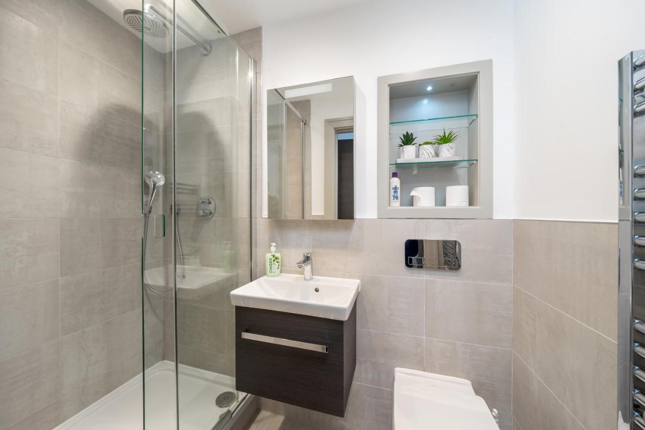 Modern London City Apartment - Victoria Line المظهر الخارجي الصورة