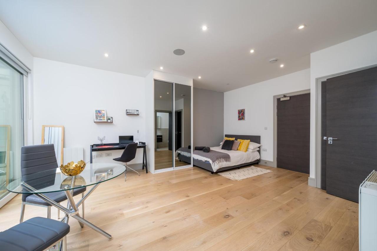 Modern London City Apartment - Victoria Line المظهر الخارجي الصورة