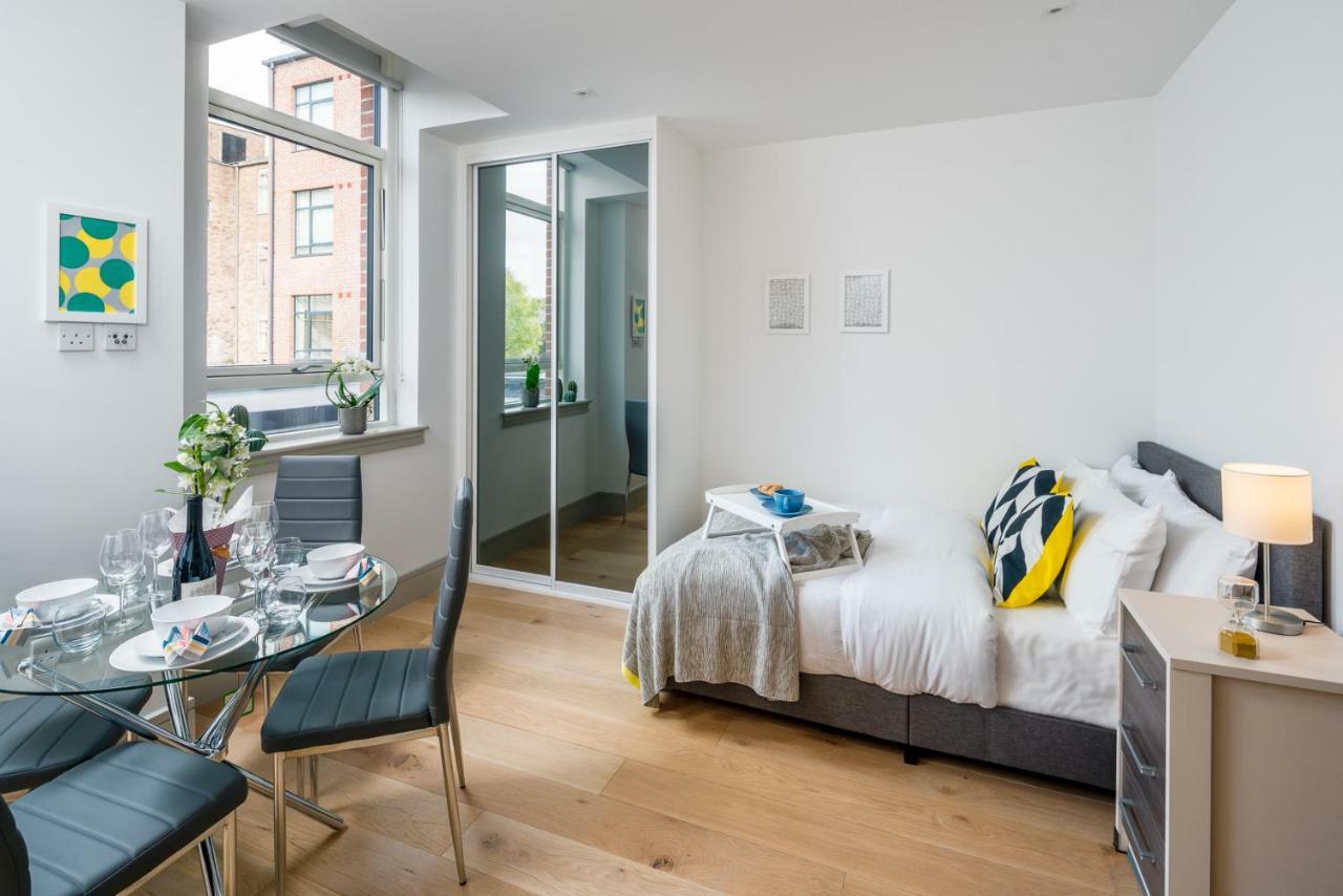 Modern London City Apartment - Victoria Line المظهر الخارجي الصورة